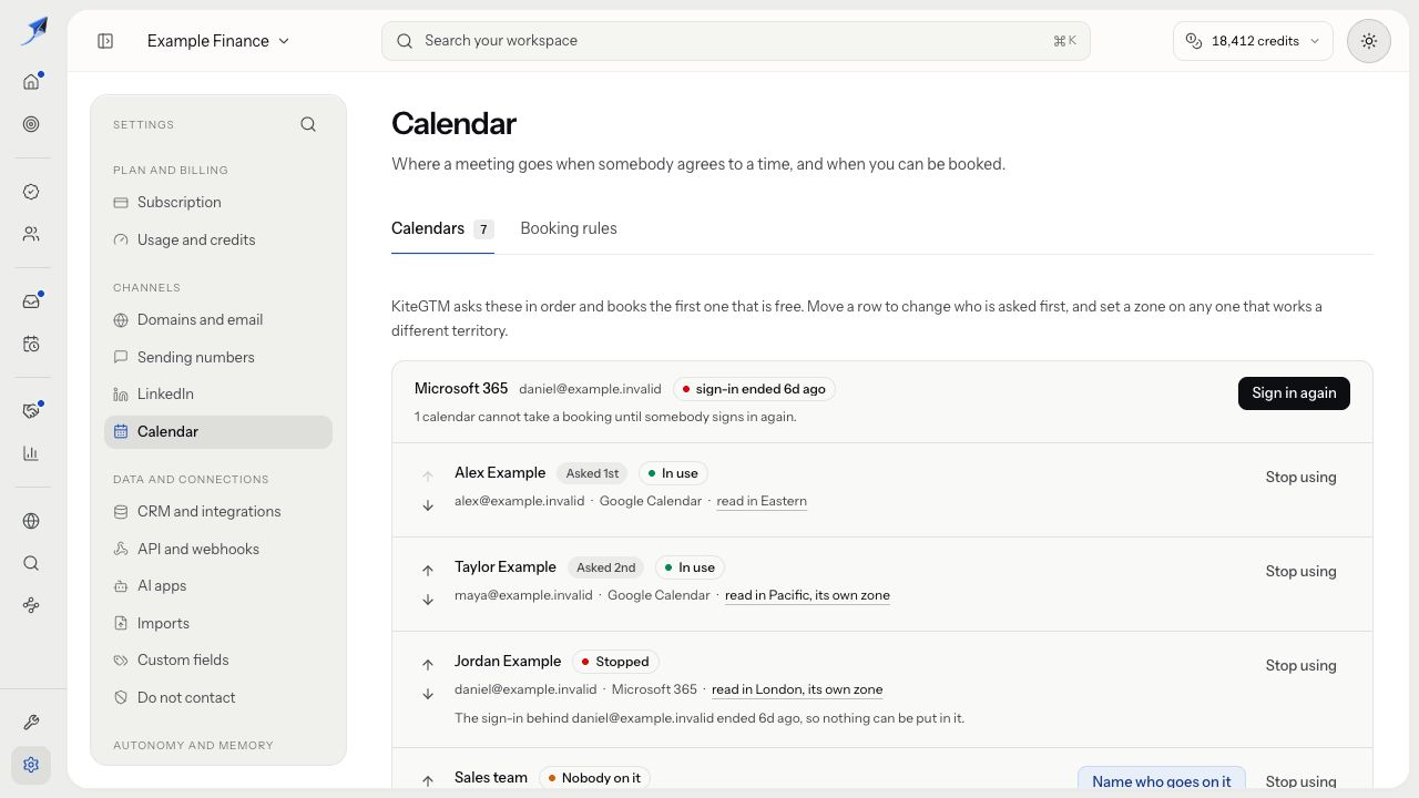 Calendar setup with hosts, timezone choices and booking readiness.
